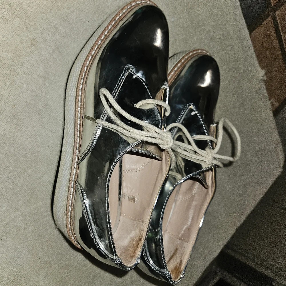 Zara Silver Metallic Platform Lace-Up Shoes with Cream Laces